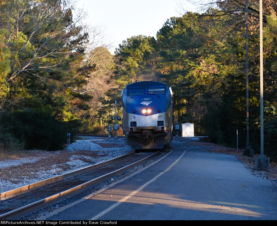 Amtrak Train 186 Arriving in Williamsburg